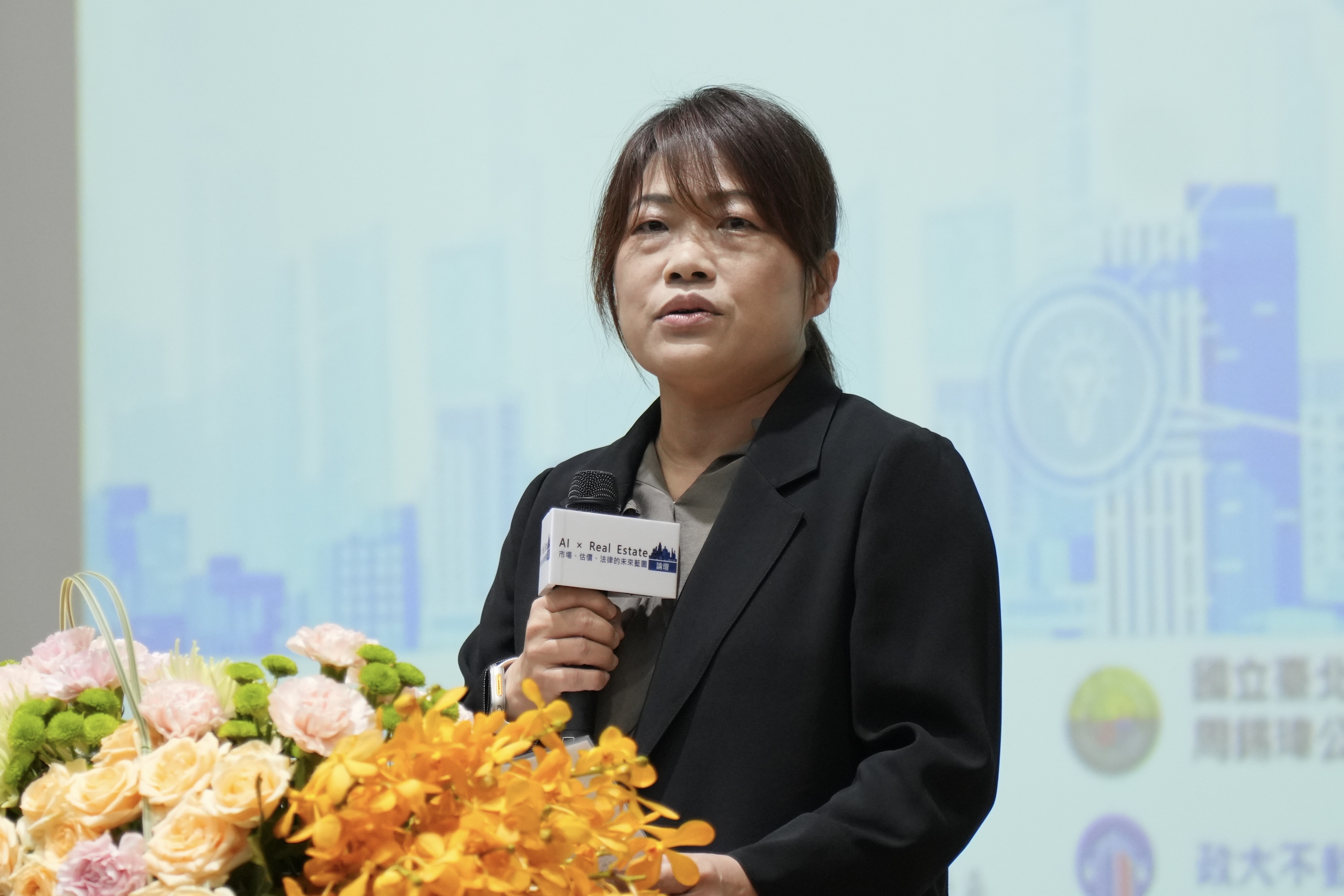 出席論壇的陳杏莉副司長致詞表示,AI對社會的影響日益深遠,行政院也組建「行動創新AI內閣」,足見政府對AI的重視。圖/記者梁鴻欣攝