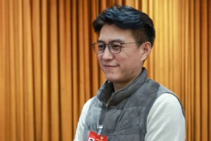  演員靳東坦言自己目前沒有特別關注短劇，也不認為短劇能完全代表文化輸出。圖/取自央廣網