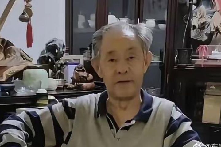 南京博物院前院長徐湖平稱,自己「非書畫鑑定專家」「未參與具體鑑定工作」,以高齡與身體狀況為由表示「不再過問相關事務」。圖/取自影片