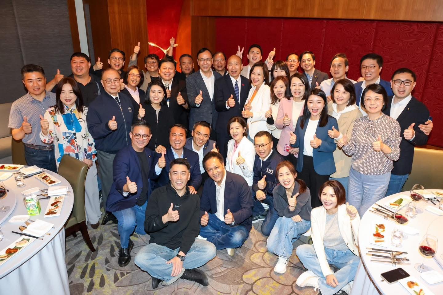 在現任黨主席鄭麗文的餐敘傳出有三分之一藍委缺席後,前主席朱立倫的餐敘人氣格外吸引外界關注。圖/取自楊智伃臉書