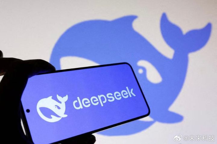 梁文鋒表示,DeepSeek的首要目標並非打造最受市場歡迎的產品,而是建立能協助團隊持續研發下一代模型的AI系統。圖/取自未來科技微博