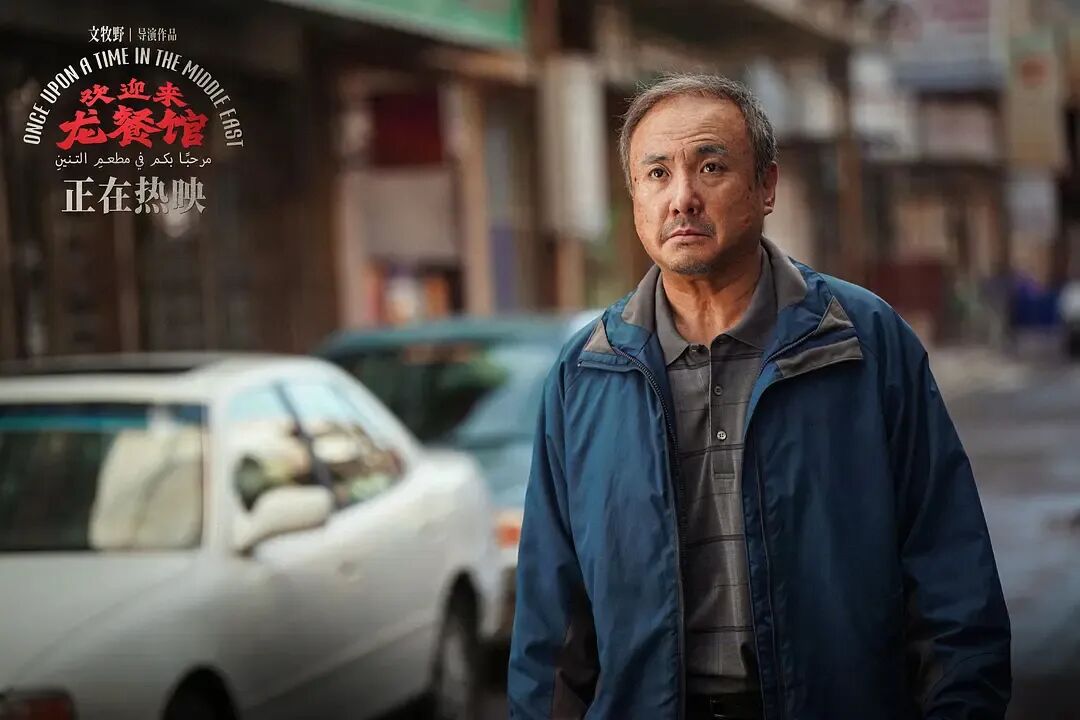 將「武器」換成「食物」，徐福依靠的是自己的廚藝、智慧以及在危急時刻願意保護他人的決心。這比真槍實彈，應更能感動人心。圖／取自大眾網