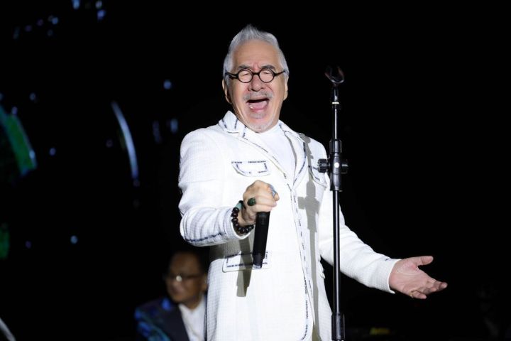 81歲「痛苦歌王」孫情挑戰極限,完成3連場售票演唱會,創下罕見紀錄。圖/台中多媒體公司提供