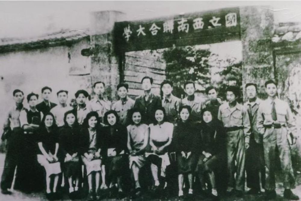 以五千年的知識，對抗無情的戰火。圖/取自鳳凰網
