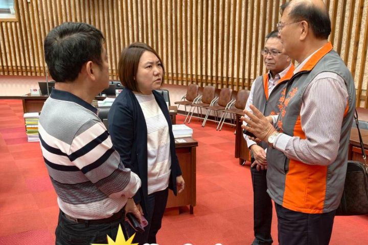   高雄市議員邱于軒呼籲市府與議會共同正視勞工處境。圖/取自邱于軒臉書