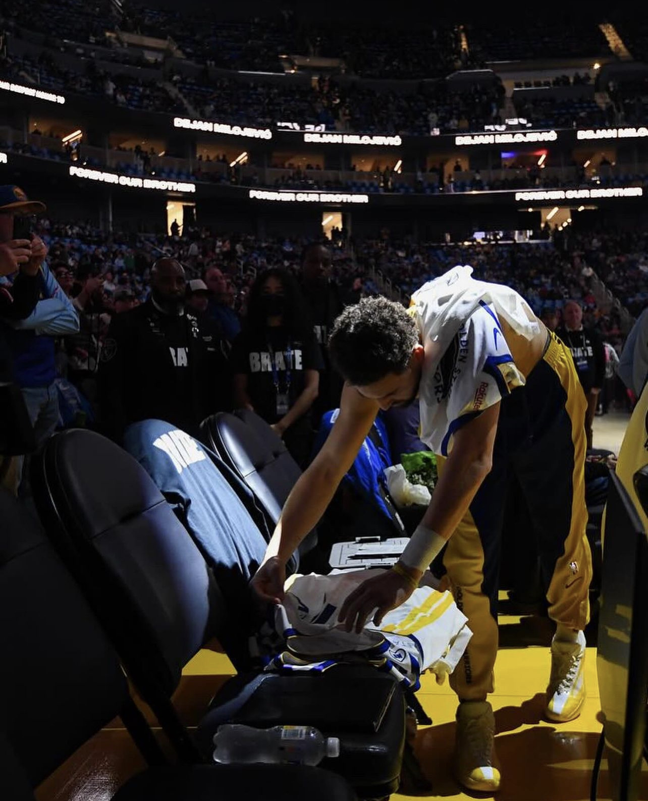 湯普森在2019年簽下的五年合約於美國時間6月30日到期。圖/取自Klay Thompson IG