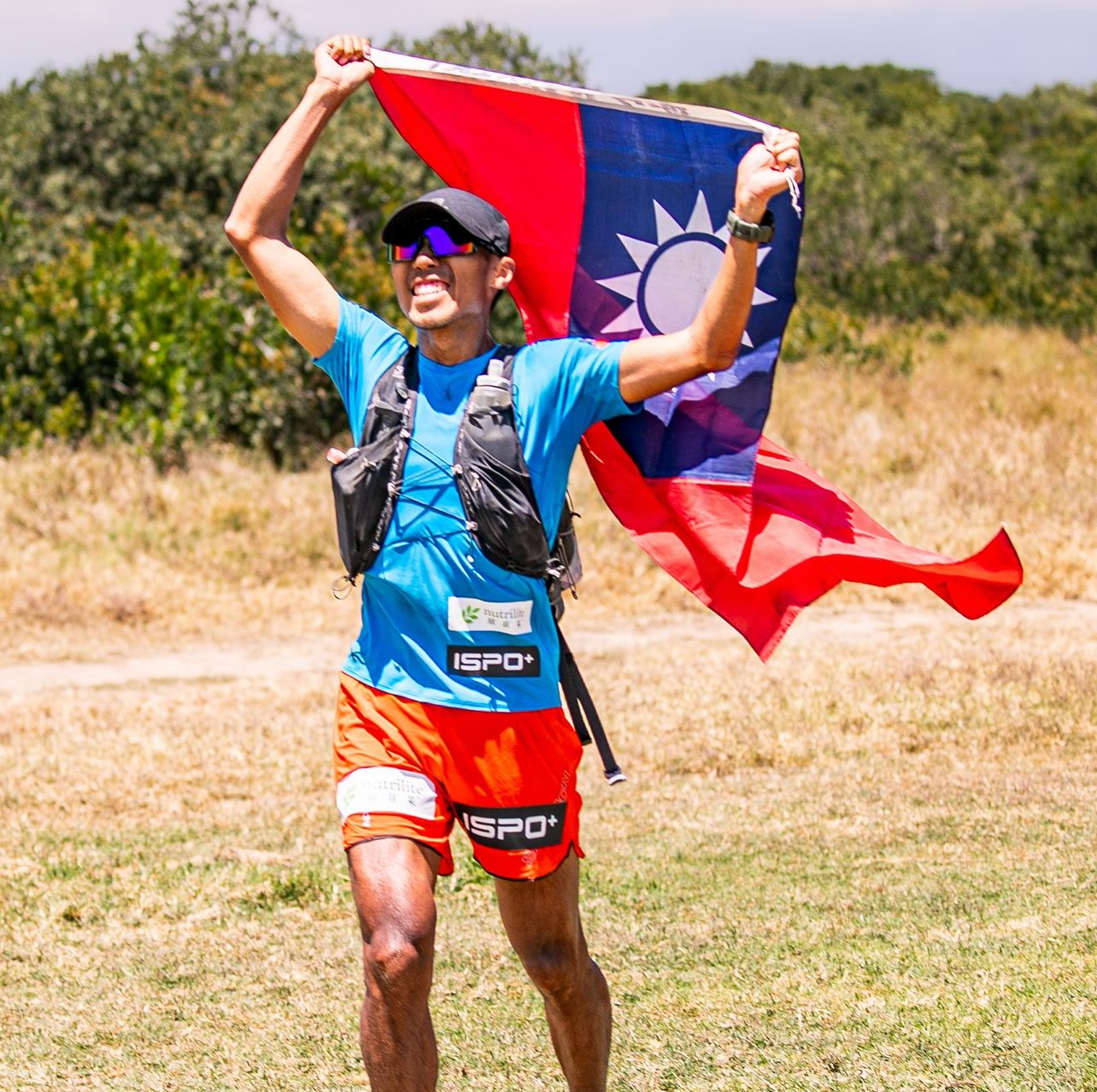 非洲肯亞230公里超馬賽在當地時間6日落幕，台灣極地超馬運動員陳彥博以21小時18分鐘完賽，奪得冠軍。圖/陳彥博提供