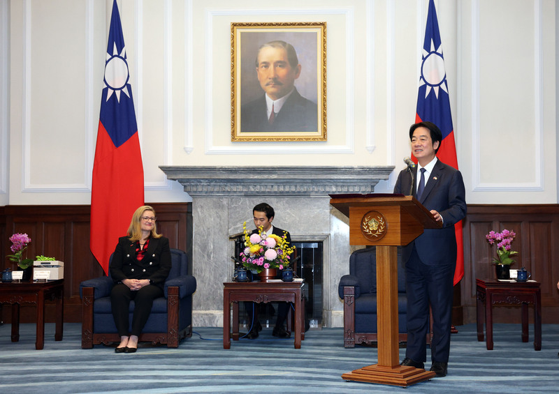 總統賴清德14日接見美國亞利桑那州訪團。圖/中央社