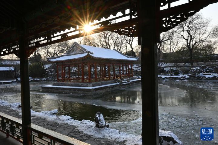 恭王府位於北京核心地段,圖為恭王府一角的美麗雪景。圖/取自新華社