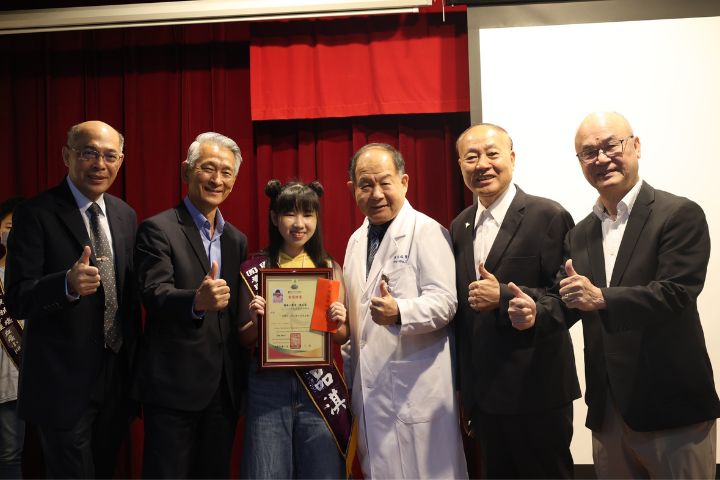 腦癌小舞者陳品淇帶來「為全球癌童舞出勝利之舞」,象徵生命不屈的力量。圖/周大觀文教基金會提供