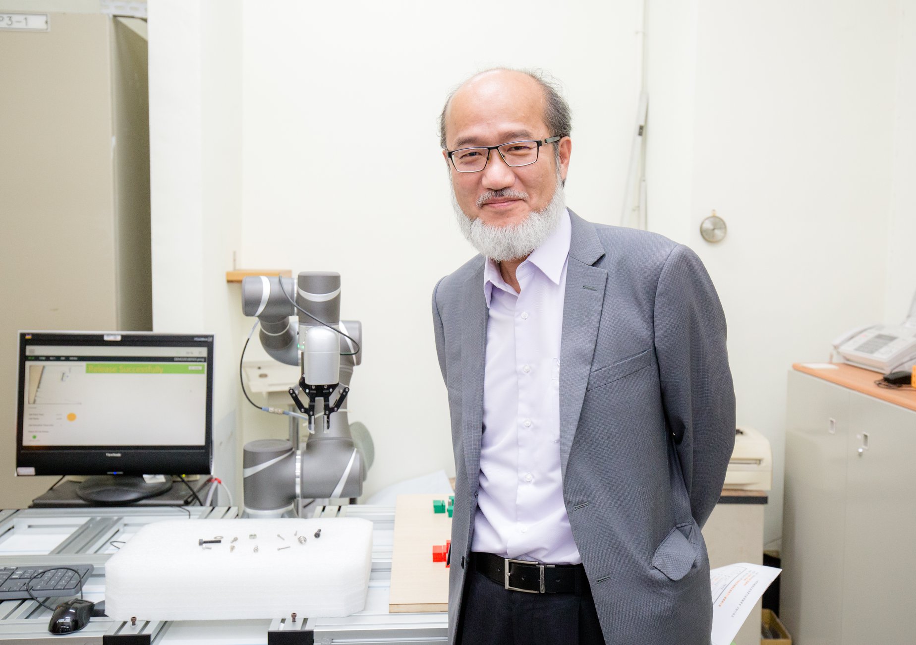 事件發生後，國教院長林從一批評「無法信任的學校，哪來真自評」，怒辭台師大自我評鑒委員。