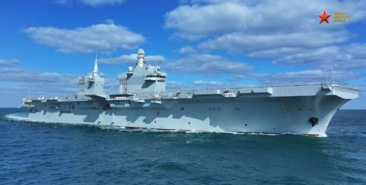 大陸首艘076型兩棲攻擊艦「四川艦」也已進入海上試驗階段。圖/取自中國軍號