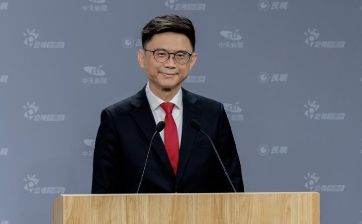 2026高雄市長選舉電視辯論會30日登場,民主進步黨高雄市長參選人賴瑞隆(圖)說,未來將打造產業第1城市、南方第1門戶及幸福宜居城市。圖/中央社、主辦單位提供