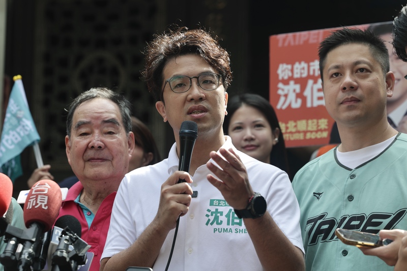 立委沈伯洋接《大西洋月刊》訪問,結果刊出的文章指沈伯洋認為台灣很多人認為當兵是浪費時間。對訪問內容,沈伯洋10日氣憤表示「扭曲原意」。圖/中央社