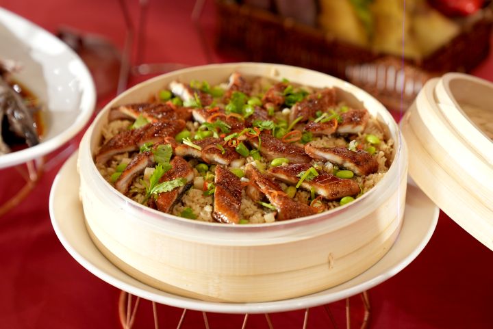 圓山大飯店致力推廣國產農漁產品，讓更多消費者認識臺灣在地食材，實踐「吃在地‧享台味」之飲食理念。圖為極上鮮筍鰻魚炊。圖/圓山大飯店提供