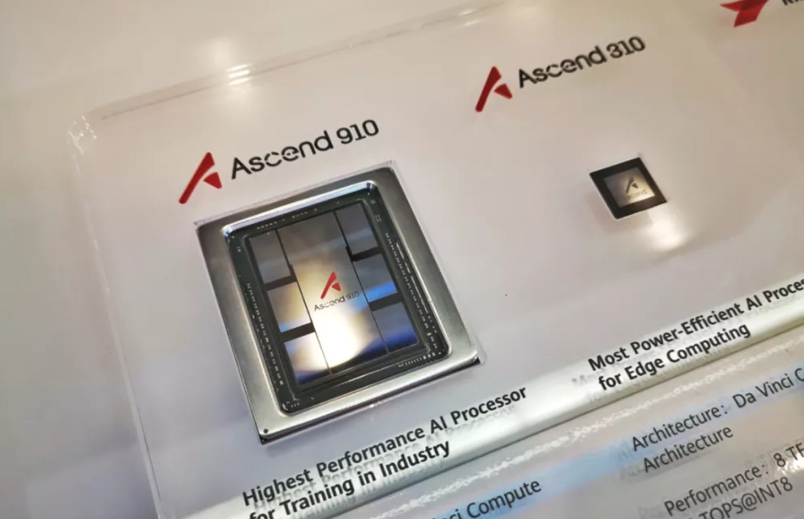 據報導，四晶片封裝技術將可應用於下一代AI加速器「昇騰910D」，可能顛覆目前由台積電主導的先進封裝市場。圖為6年前華為推出的第一代昇騰910。圖／取自MK鎂客網