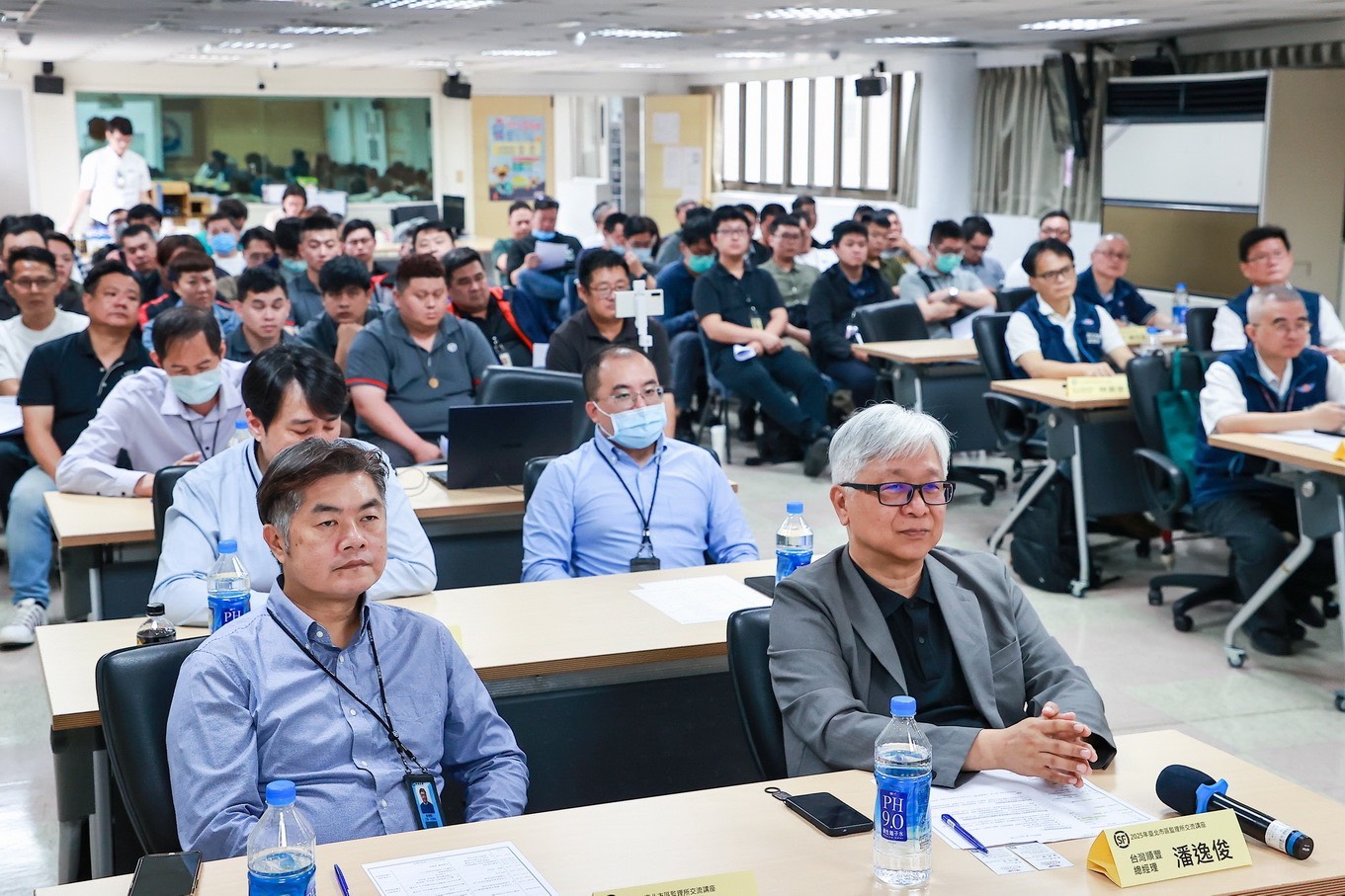 台灣順豐重視行車安全及交通觀念，連續五年與台北市區監理所合辦業務交流講座。圖/台灣順豐提供
