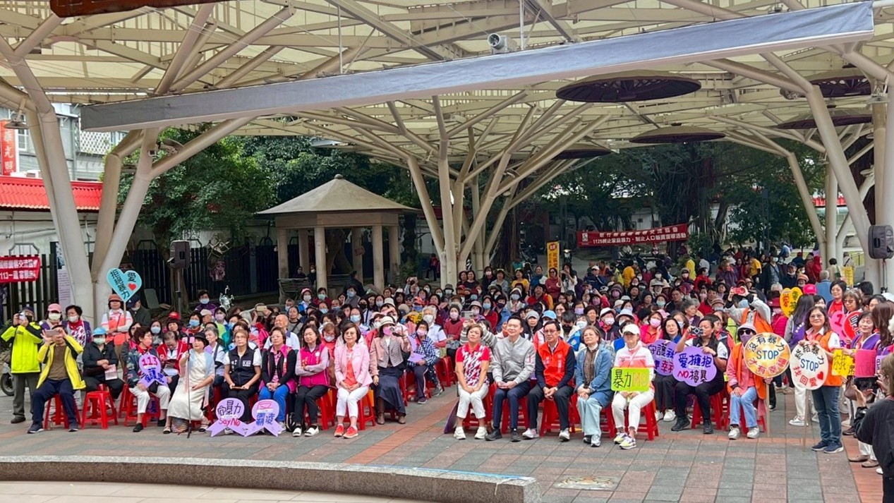 北三區新竹縣會與快樂會合影。圖/國際蘭馨交流協會提供