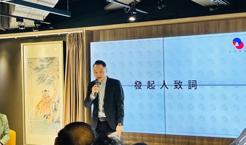 歐亞商業論壇主席趙忠傑博士認為波蘭是塊璞玉，經過打磨，便能發出鑽石光芒。圖／台波商會籌備處提供