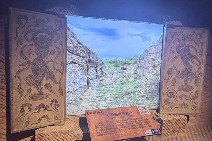 胡旋舞石刻墓門,是不同民族交流、融合與共生的歷史見證。圖/記者陳素貞攝