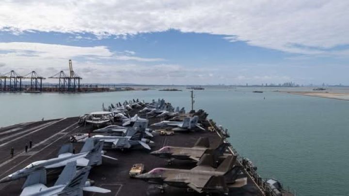 林肯號艦體外觀出現鏽蝕，不代表其已經失去戰力。艦載機整體維持相當完整的狀態，這也是航空母艦最核心的戰力之一。圖/取自USS Abraham Lincoln （CVN 72）臉書