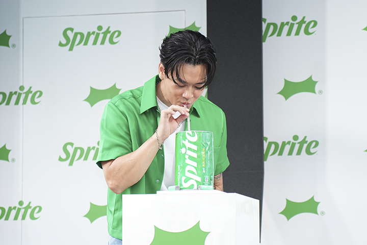 透明氣泡飲料領導品牌「雪碧」正式宣布由人氣歌手高爾宣擔任全新品牌大使。圖/記者梁鴻欣攝