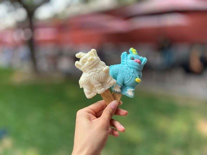 具文創趣味的甪端冰棒。圖/取自北京故宮博物院