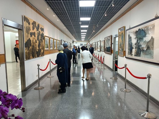 台北市議會藝文走廊展場。圖／記者林逸弘攝