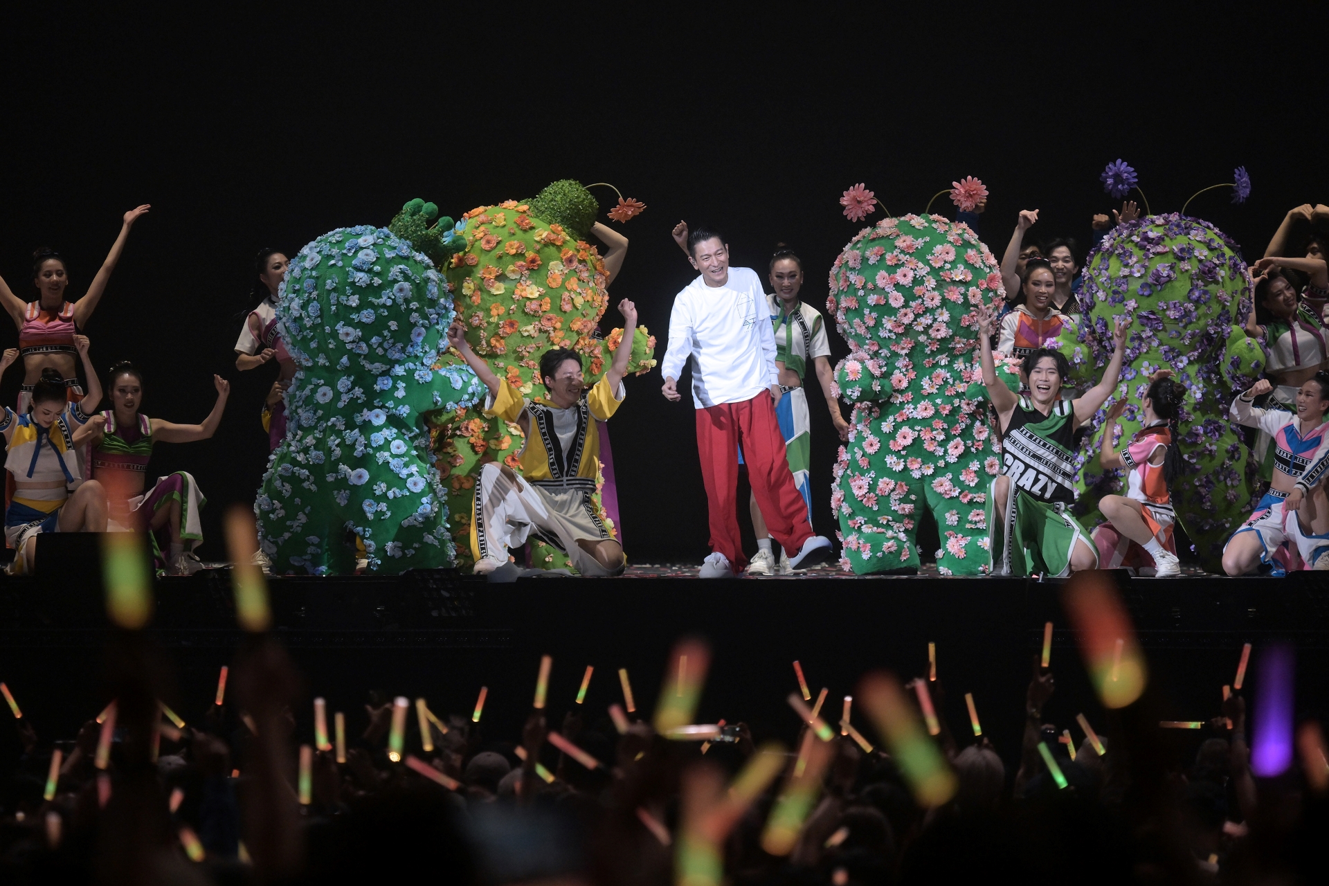 劉德華完成51小時內演唱4場萬人演唱會創舉。圖/超級圓頂、台灣映藝提供