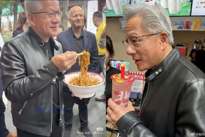 黃仁勳先在方磚廠69號炸醬麵店門口站著拌麵、直接開吃（左），黃仁勳隨後也被拍到購買蜜雪冰城飲品。圖/取自微博