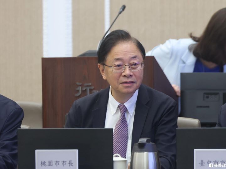 桃園市長張善政特地前往行政院，向卓榮泰院長及中央各部會說明桃園推動「可負擔住宅」的規劃與理念，爭取中央支持與核定。圖/取自張善政臉書