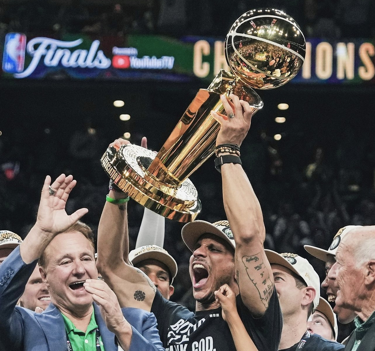 才拿下NBA總冠軍的塞爾蒂克，老闆就傳出要出售手中股份。 圖/取自celtics IG