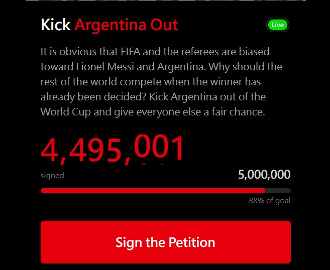 網站「argentinaout.com」發起將阿根廷逐出世界盃的活動，目前已突破440萬人連署。圖/取自argentinaout.com