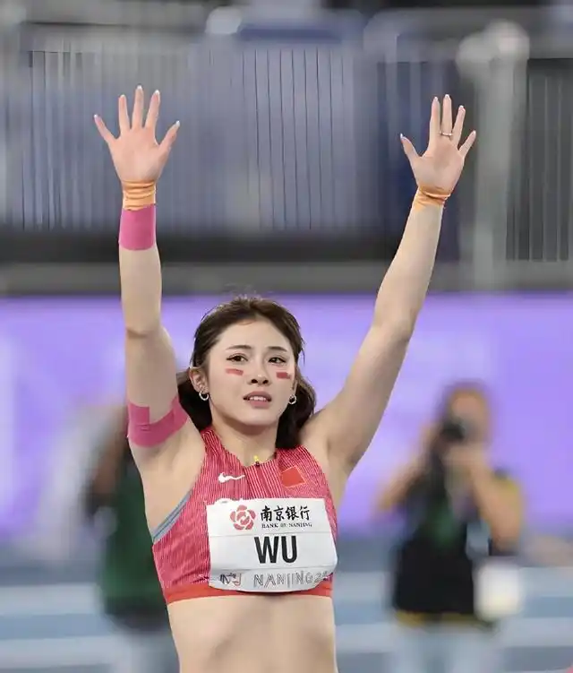 吳艷妮以姣好外型及可愛的個性深受大陸民眾喜愛。圖／取自央視