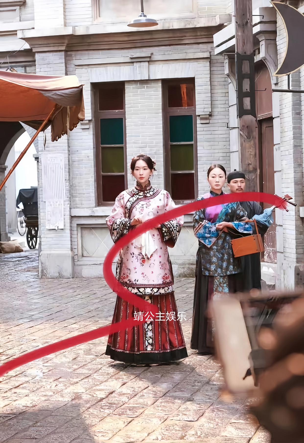 林志玲客串演出央視體系電視劇《玉蘭花開君再來》，但該劇25日公布正式演員名單時，外界卻發現林志玲名字已不見，被刪掉了。圖／取自靖公主娛樂