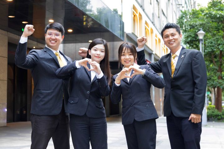 永慶房屋經紀人員每年可領最高250萬幸福成家基金,2025年共發出近1.8億元。圖/永慶房屋提供