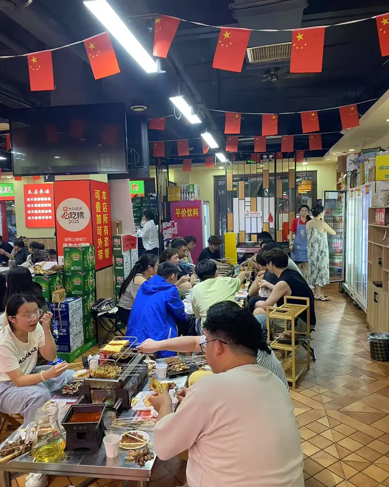 山東淄博的烤串,是把燒烤變成一場城市觀光運動。圖/取自搜狐