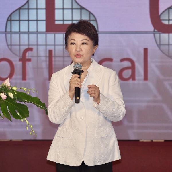 台中市長盧秀燕(圖)20日出席「共同倡議成立『台灣地方政府聯合會』記者會」致詞。圖/中央社