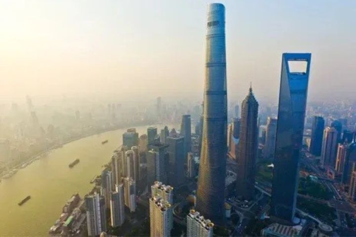 因應世界AI大會舉行,上海市自7月15日起至20日午夜12時止,於全區實施無人機臨時空域管制措施。圖/取自新華社
