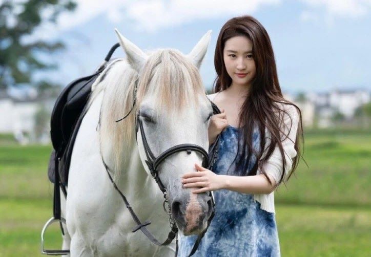 劉亦菲原名安風,倒符合本人的氣質。圖/取自劇照