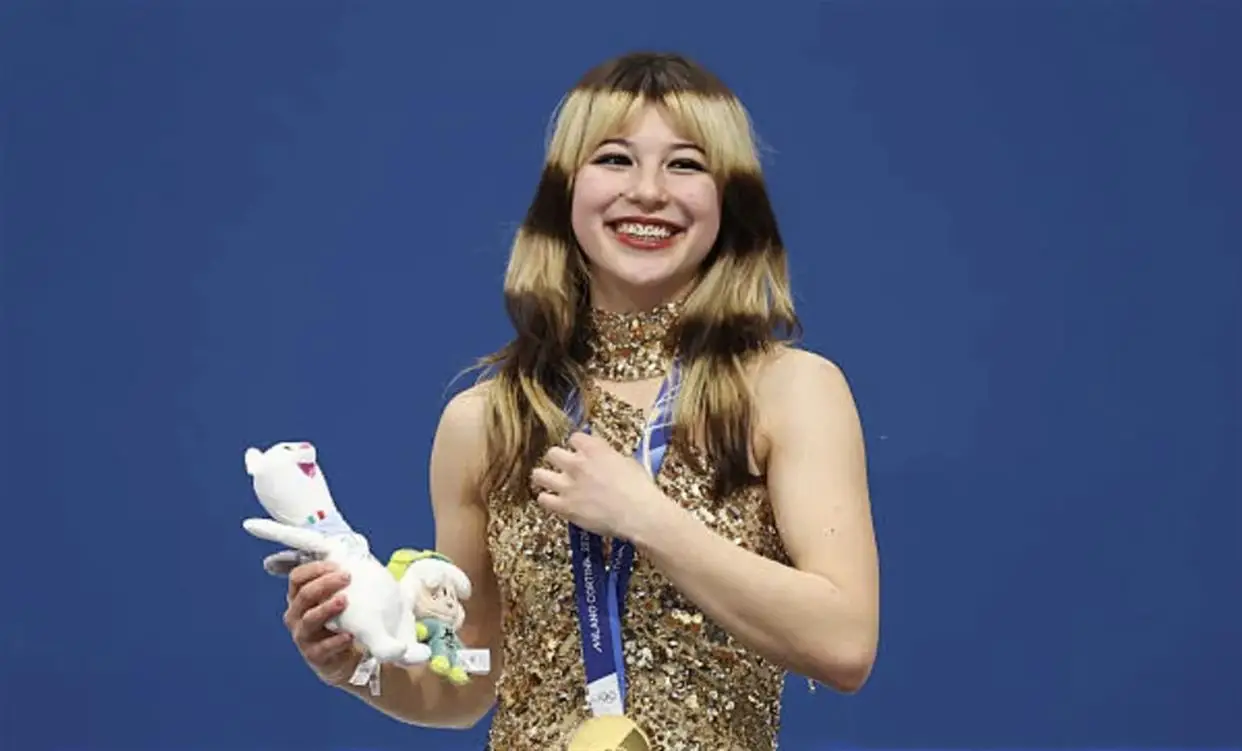代表美國出賽的劉美賢,在2026米蘭冬奧花式滑冰女子單人項目奪得金牌,成為24年來美國的首位。圖/取自搜狐