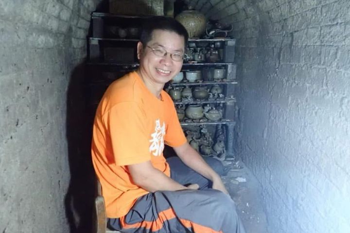 燒窯的不確定，像極了人生，帶來驚喜也帶來遺憾。從中，何應朋學會了「一切在心」！圖/取自陳碧涵臉書