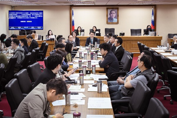  立法院外交及國防、財政委員會聯席審查國防特別條例草案。（圖／陳冠廷立委辦公室臉書）