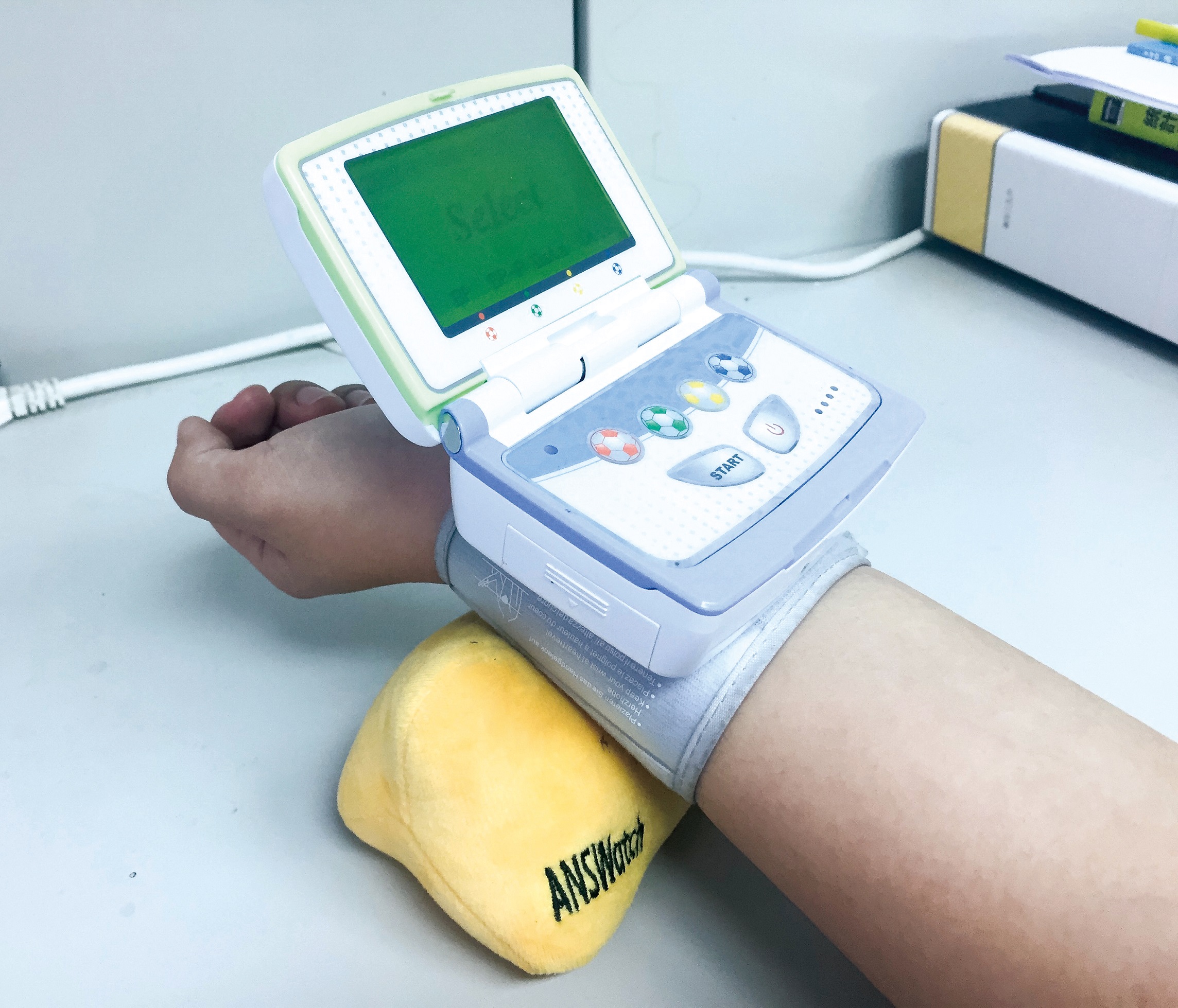 心律變異數的測具,可檢測自律神經的活性百分比。圖/張剛鳴提供