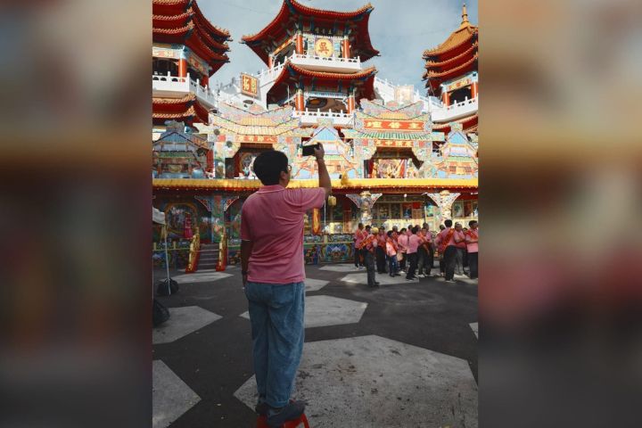 鄭鼎青認為基隆市正在努力讓中元祭不只是大人的祭典，也讓孩子們有機會理解文化中的生命與生活日常刻度。圖/取自陳碧涵臉書