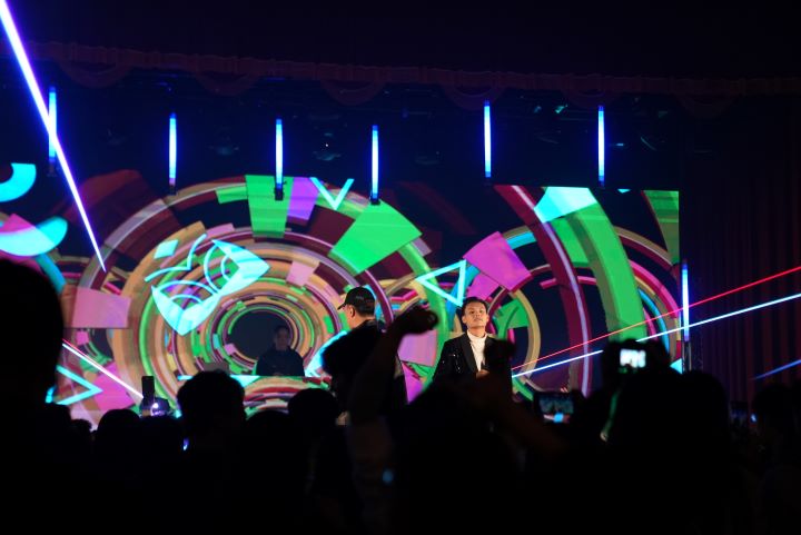 圓山大飯店今年以「SPARK THE NIGHT同頻共振．狂潮無限」為主題，推出結合搖滾、嘻哈與熱舞的狂潮派對。圖/圓山大飯店提供