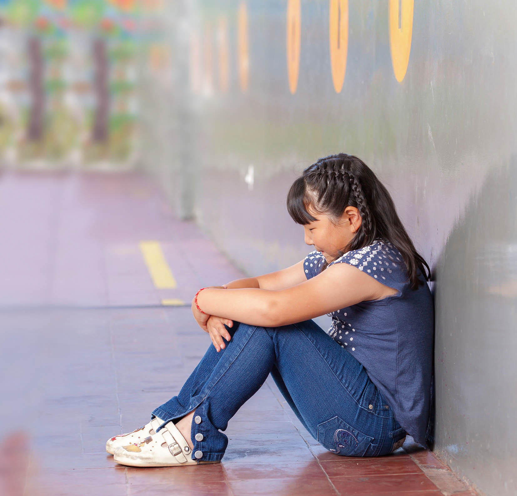 圖說：自閉兒的大腦發育與一般小孩不同，除了不擅與人互動，在認知學習上也有缺陷。（本圖為情境圖）圖/禪天下雜誌提供