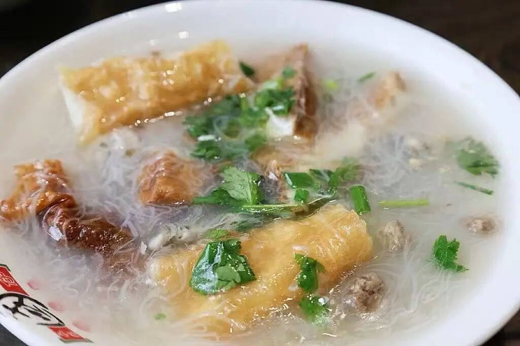 麵線糊是風靡於閩台的傳統小吃。圖／取自央視《看台海》