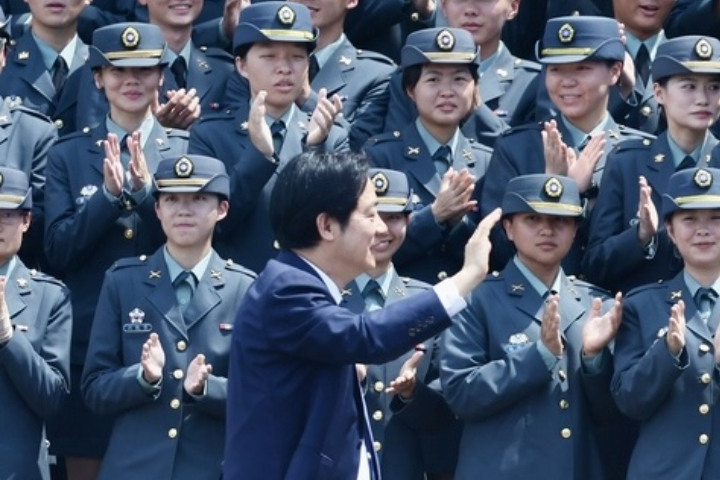 賴清德向三軍畢業生喊話：建立敵我意識！反共產、反併吞、打造「台灣之盾」