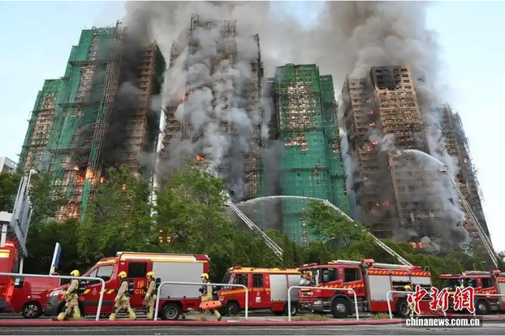 宏福苑塔樓成火炬：竹棚成火梯、預警一年遭忽視　港工地安全黑洞全透視